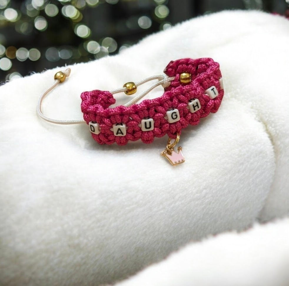 Daughter of the King Paracord Bracelet