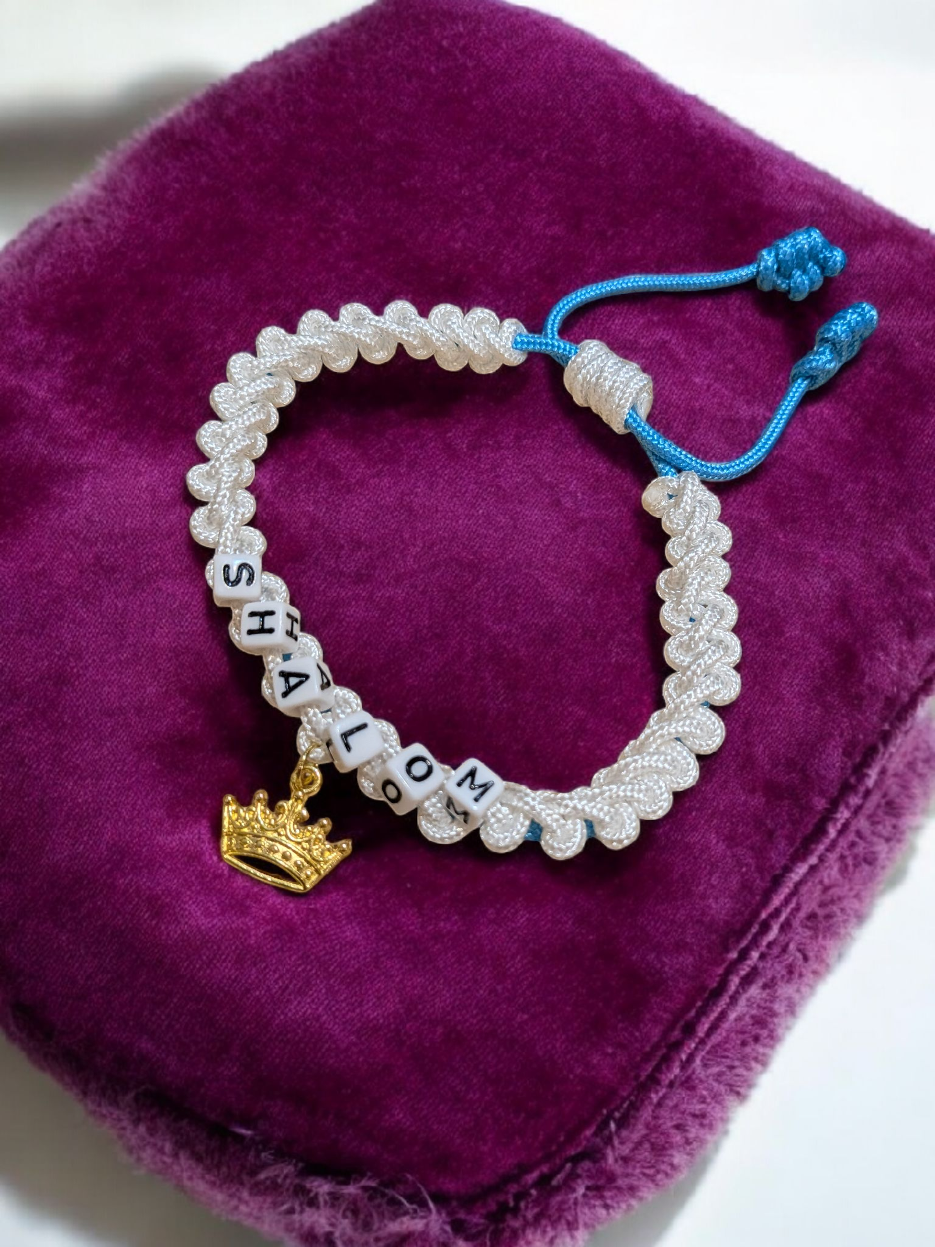 Crown of Zion with the Words Shalom.